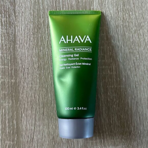 NEW … AHAVA Mineral Radiance Cleansing Gel - Picture 2 of 6